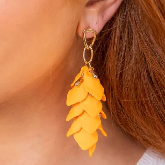 BRAND NEW NATASHA STATEMENT COLORED PETAL DROP EARRINGS - Picture 15 of 15